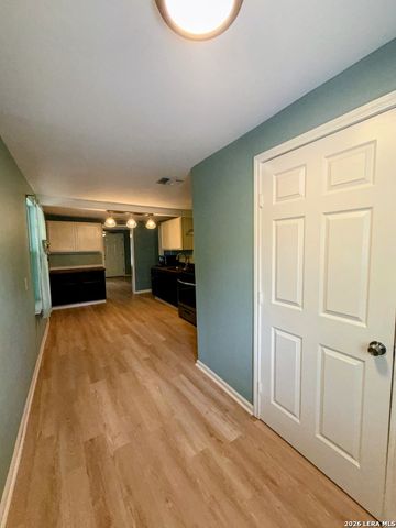 419 Collinsworth Avenue, San Antonio, TX 78225