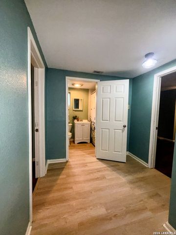 419 Collinsworth Avenue, San Antonio, TX 78225