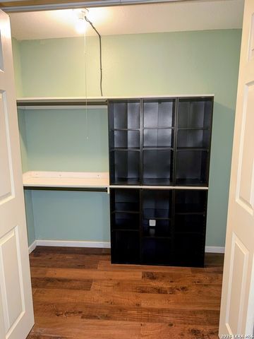 419 Collinsworth Avenue, San Antonio, TX 78225