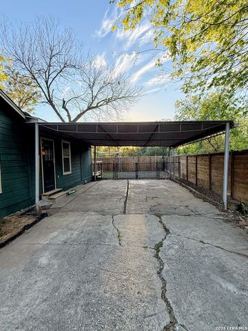 419 Collinsworth Avenue, San Antonio, TX 78225