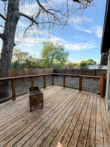 419 Collinsworth Avenue, San Antonio, TX 78225