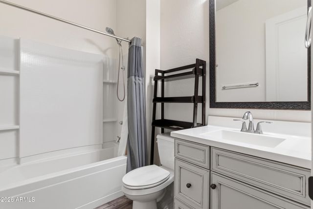 9393 W DALEY Lane, Peoria, AZ 85383