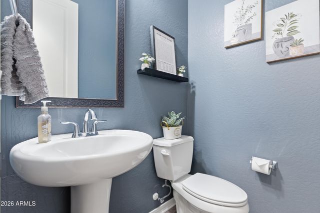 9393 W DALEY Lane, Peoria, AZ 85383