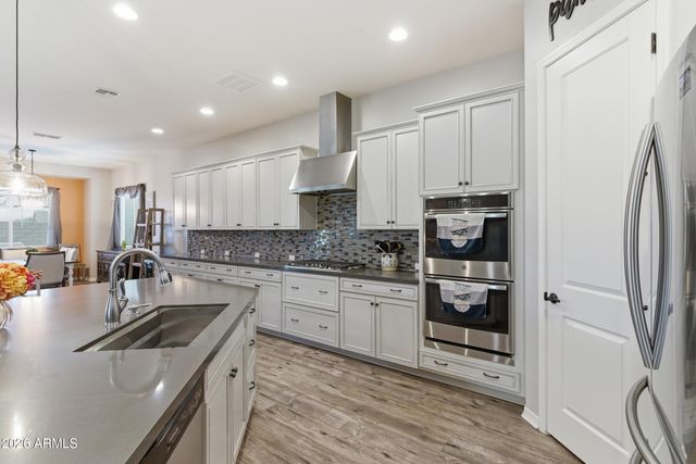 9393 W DALEY Lane, Peoria, AZ 85383