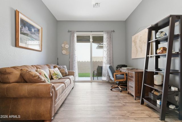 9393 W DALEY Lane, Peoria, AZ 85383