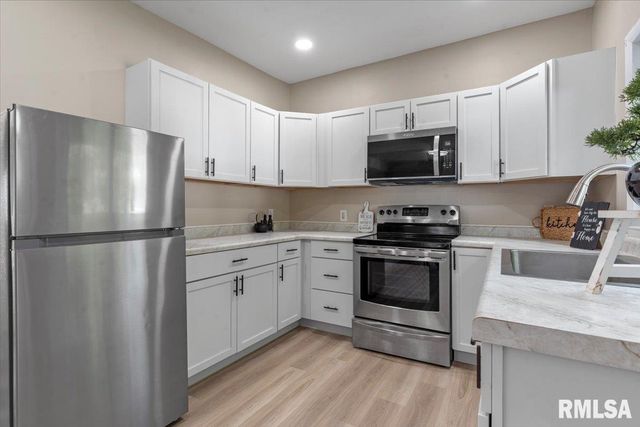 2317 S 9th Street, Springfield, IL 62703