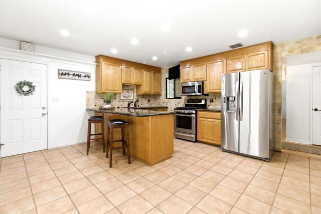 5532 Manzanita Ave, Carmichael, CA 95608