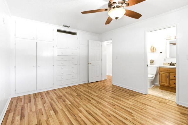 5532 Manzanita Ave, Carmichael, CA 95608
