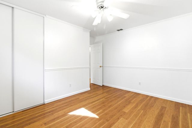 5532 Manzanita Ave, Carmichael, CA 95608