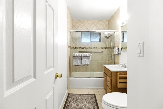 5532 Manzanita Ave, Carmichael, CA 95608