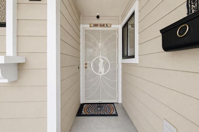 5532 Manzanita Ave, Carmichael, CA 95608
