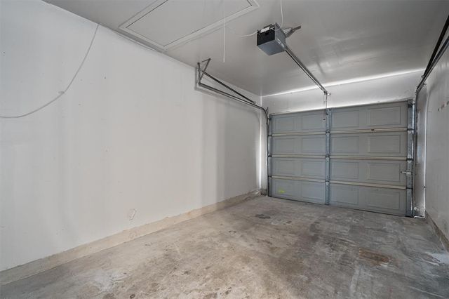 13357 Water Oak LN B, Austin, TX 78729