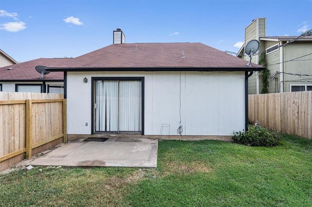 13357 Water Oak LN B, Austin, TX 78729