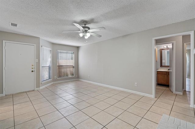 13357 Water Oak LN B, Austin, TX 78729