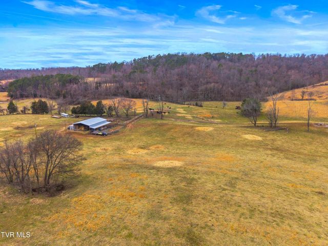 612 Grassy Valley Road, Whitesburg, TN 37891