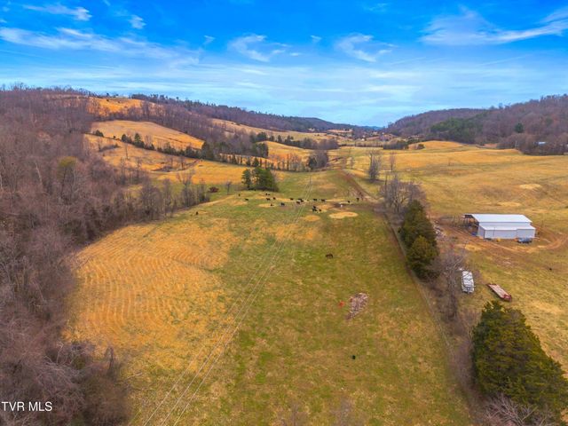 612 Grassy Valley Road, Whitesburg, TN 37891