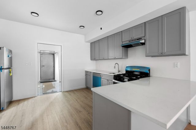43 Cortland St, Newark City, NJ 07105