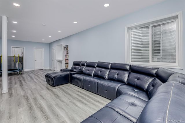 9 Klingher Court, Pomona, NY 10970