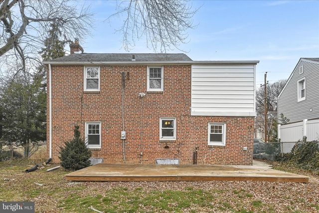 1501 BURMONT, Drexel Hill, PA 19026