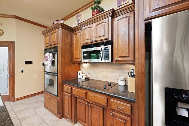 1113 NW 195th Street, Edmond, OK 73012