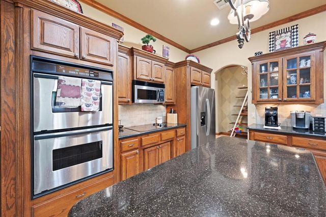 1113 NW 195th Street, Edmond, OK 73012