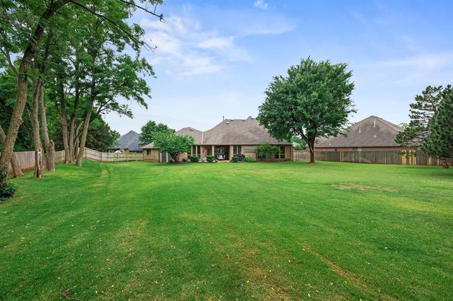 1113 NW 195th Street, Edmond, OK 73012