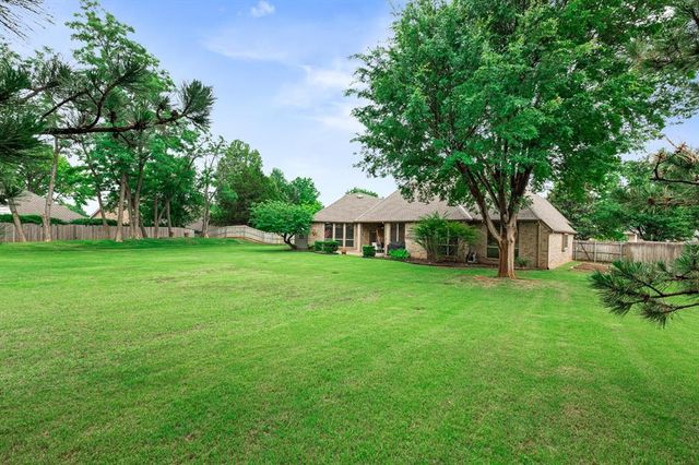 1113 NW 195th Street, Edmond, OK 73012