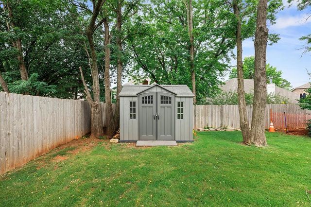1113 NW 195th Street, Edmond, OK 73012
