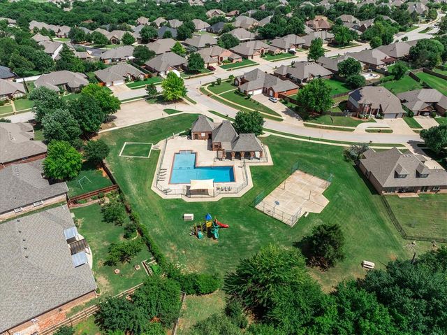 1113 NW 195th Street, Edmond, OK 73012