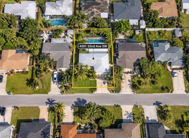 4201 32nd AVE SW, Naples, FL 34116
