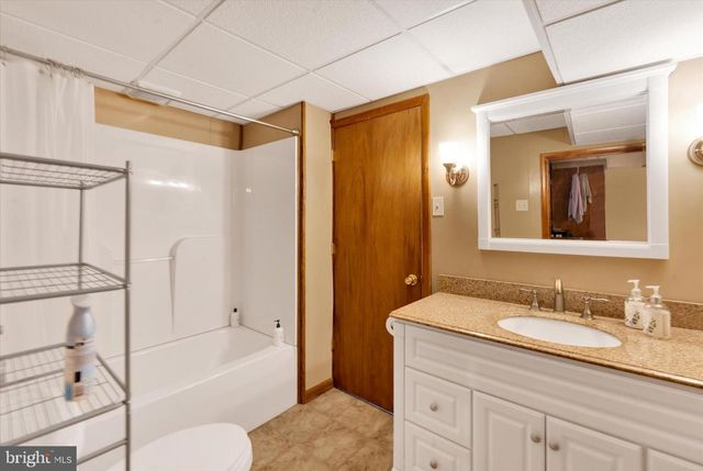 5886 WOODBINE RD, Woodbine, MD 21797