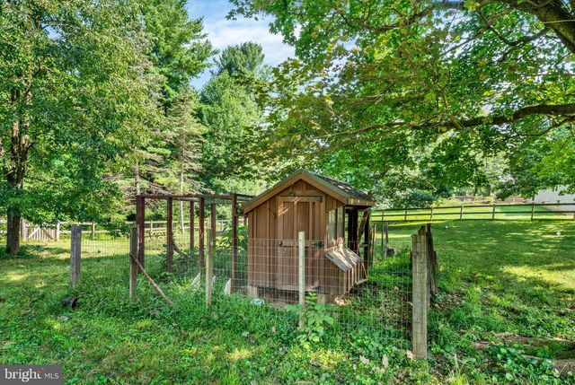 5886 WOODBINE RD, Woodbine, MD 21797