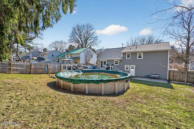 2221 Eastern Parkway, Niskayuna, NY 12309