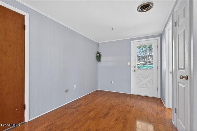 2221 Eastern Parkway, Niskayuna, NY 12309