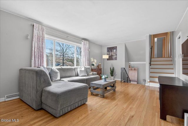 2221 Eastern Parkway, Niskayuna, NY 12309