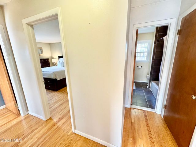 2221 Eastern Parkway, Niskayuna, NY 12309