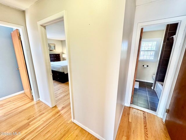 2221 Eastern Parkway, Niskayuna, NY 12309