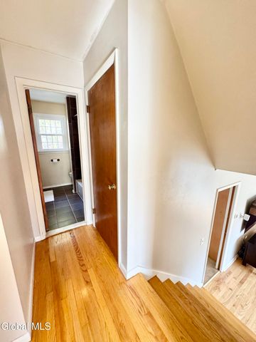 2221 Eastern Parkway, Niskayuna, NY 12309