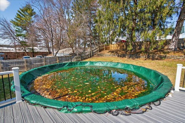 2221 Eastern Parkway, Niskayuna, NY 12309