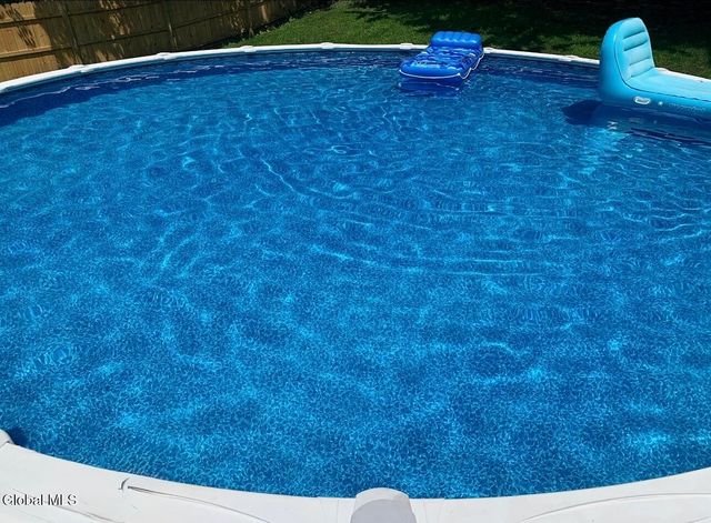 2221 Eastern Parkway, Niskayuna, NY 12309