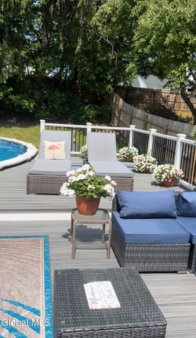 2221 Eastern Parkway, Niskayuna, NY 12309