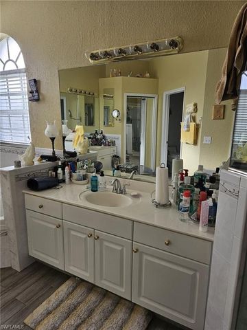 1324 SE 5th PL, Cape Coral, FL 33990