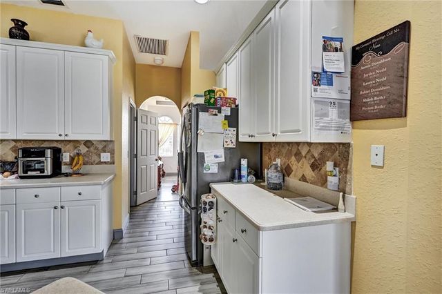 1324 SE 5th PL, Cape Coral, FL 33990