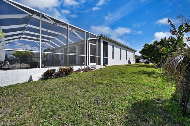 1324 SE 5th PL, Cape Coral, FL 33990