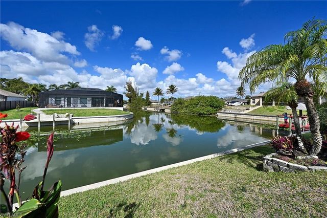 1324 SE 5th PL, Cape Coral, FL 33990