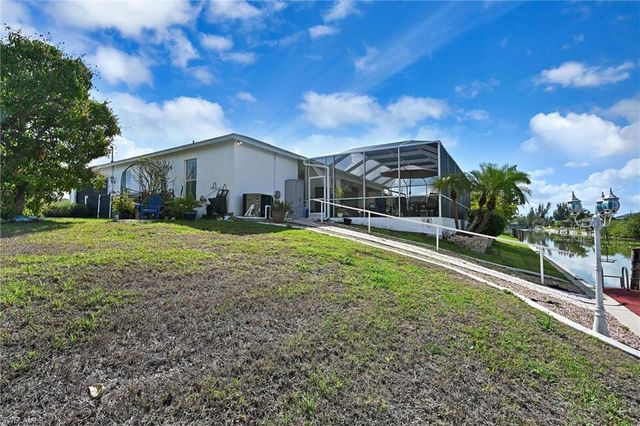 1324 SE 5th PL, Cape Coral, FL 33990