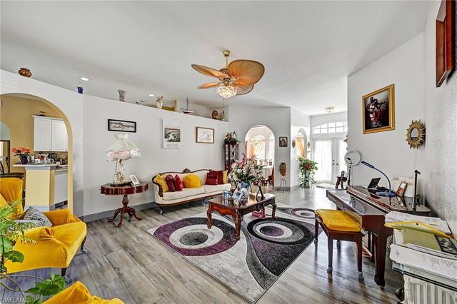 1324 SE 5th PL, Cape Coral, FL 33990