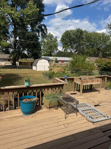 125 E Pennell Street, Bolivar, MO 65613