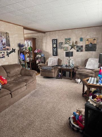 125 E Pennell Street, Bolivar, MO 65613