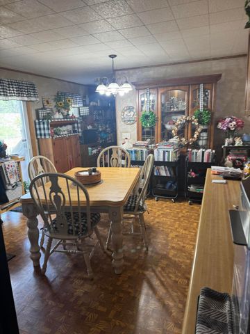 125 E Pennell Street, Bolivar, MO 65613